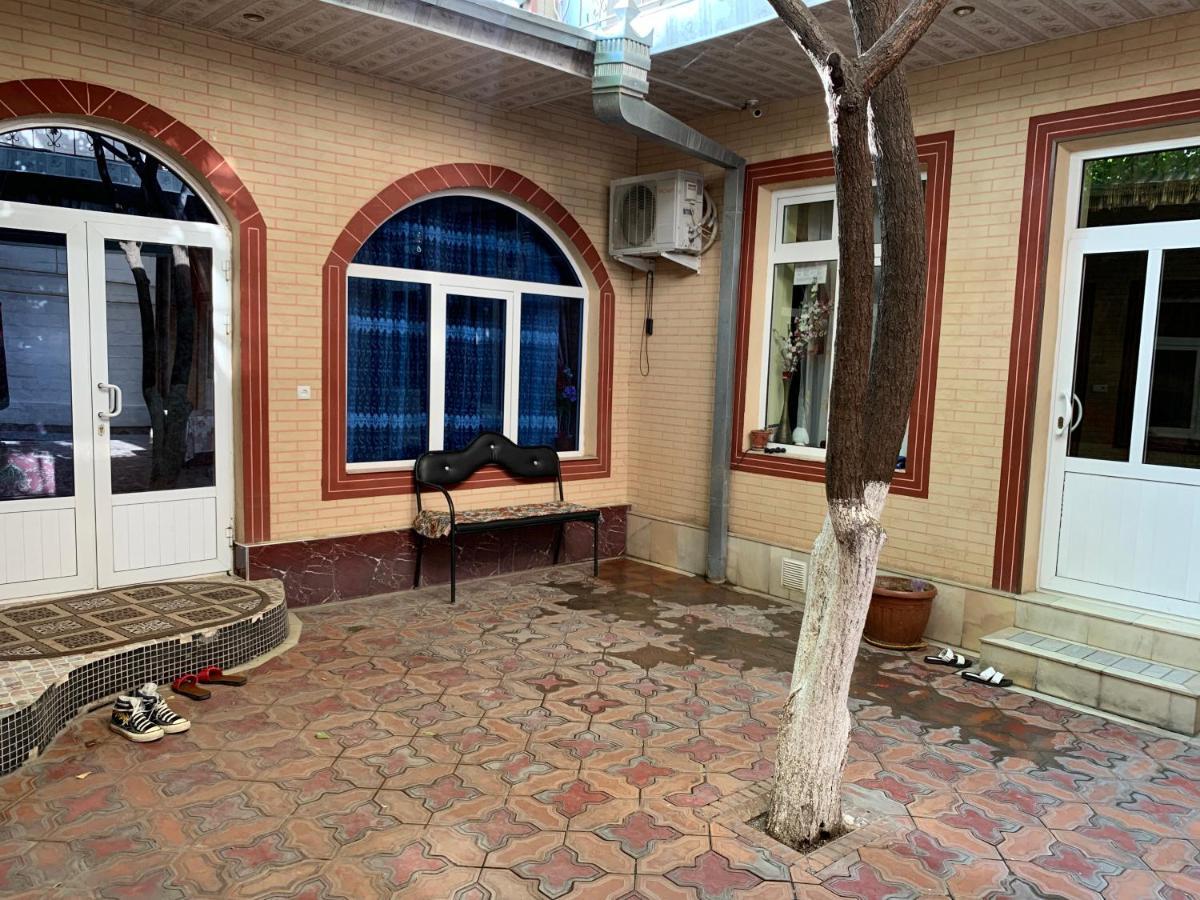 Muharram Homestay In The Neighborhood Of The Registan Square, 家族 ゲストハウス Samarkand Exterior foto